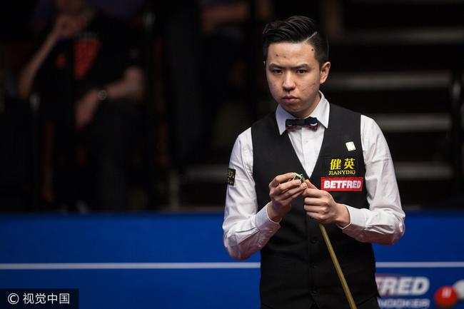 体育英超：曼联主场1-3布莱顿 遭两连败